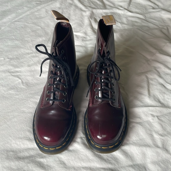 Dr. Martens 1460 Vegan Leather Lace Up Combat Boots Women's Size 8 Preowned - Picture 2 of 6